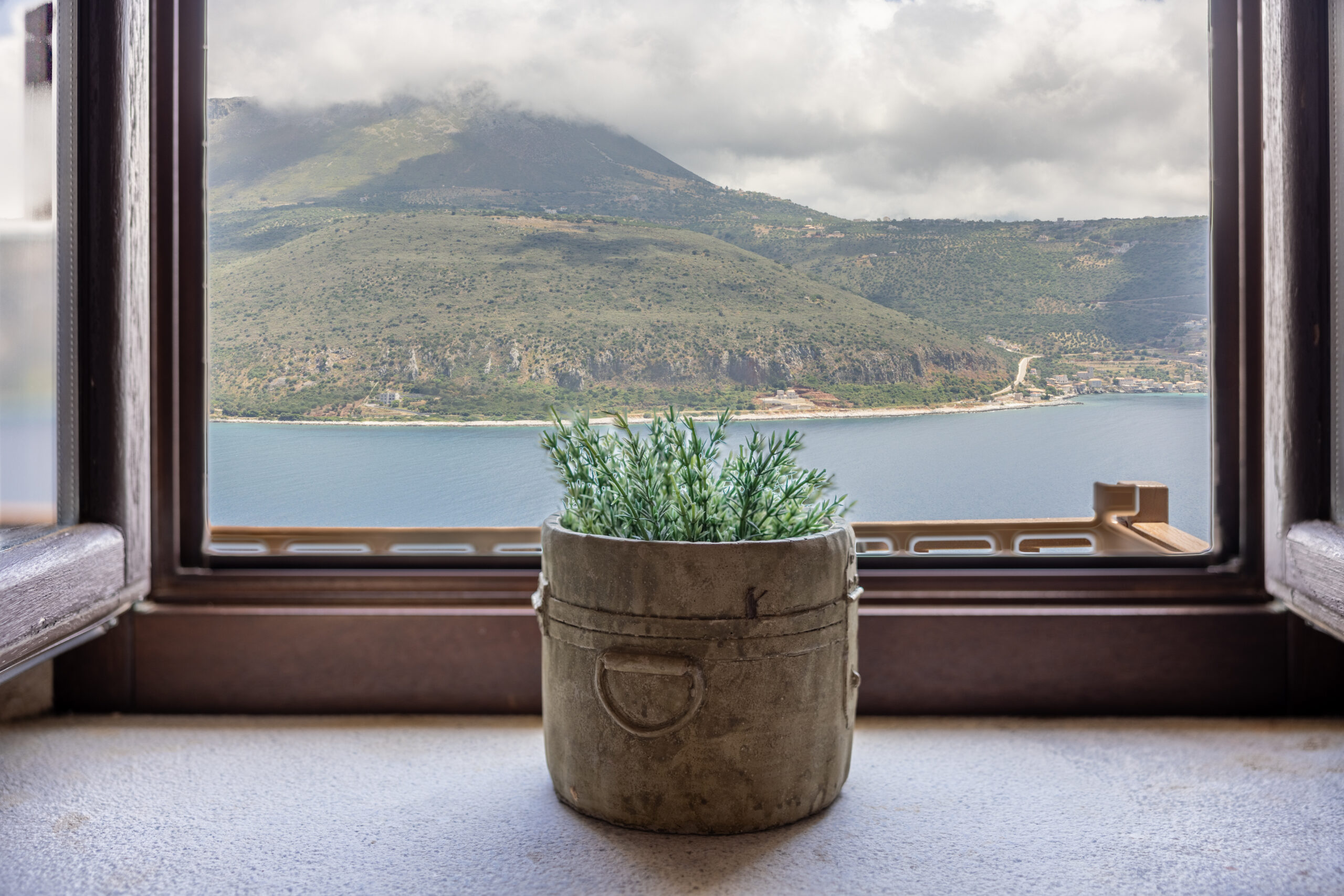 Luxury hospitality with responsibility — rooted in stone and light.